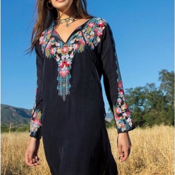 Johnny Was • Tanyah Embroidered Dress - Picture 4 of 10